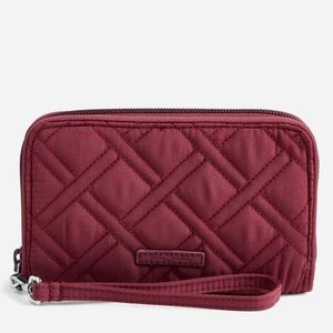 Vera Bradley RFID Grab & Go Wristlet Hawthorn Rose nwt